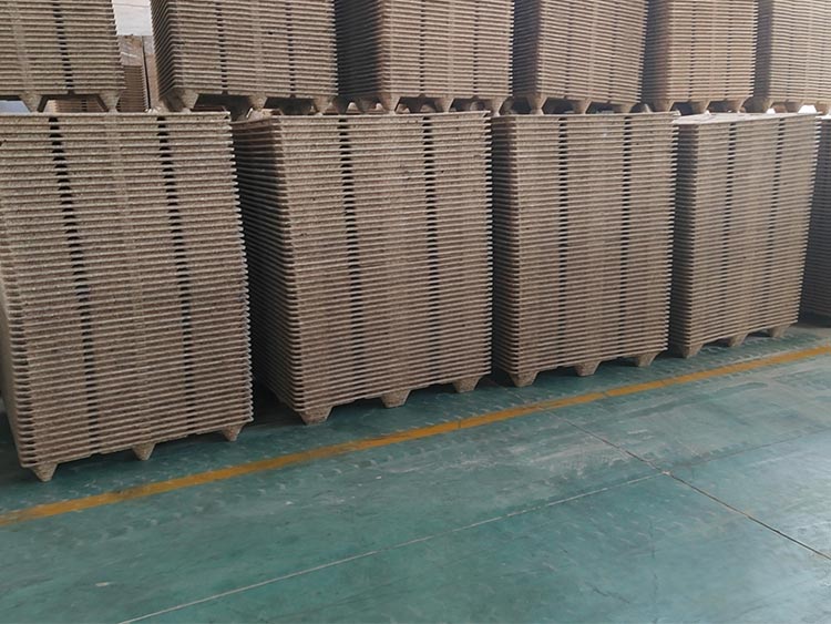 सामग्री चयन र ढाला pallets को उत्पादन लाभ